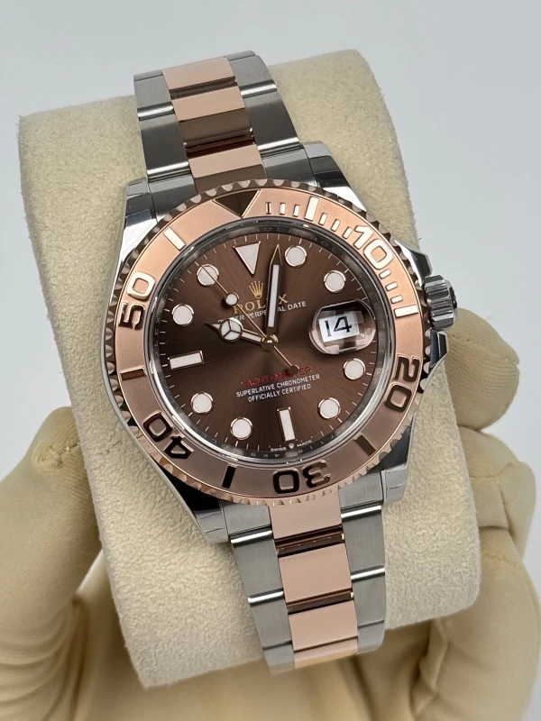 Rolex 40 MM, OYSTERSTEEL AND EVEROSE GOL 126621-0001 3