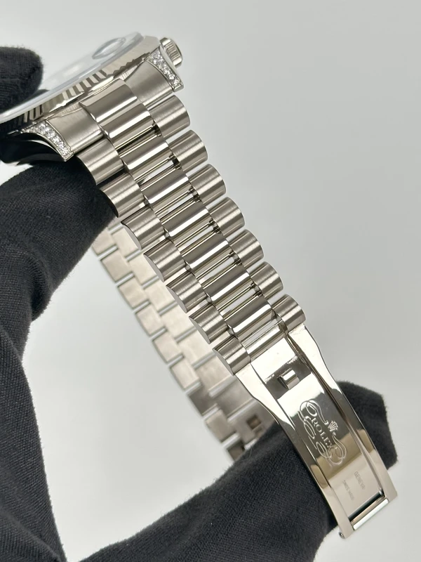 Rolex 36 mm White Gold 118339 Wave 6