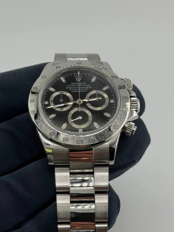 Rolex Cosmograph 40mm Steel 116520 7
