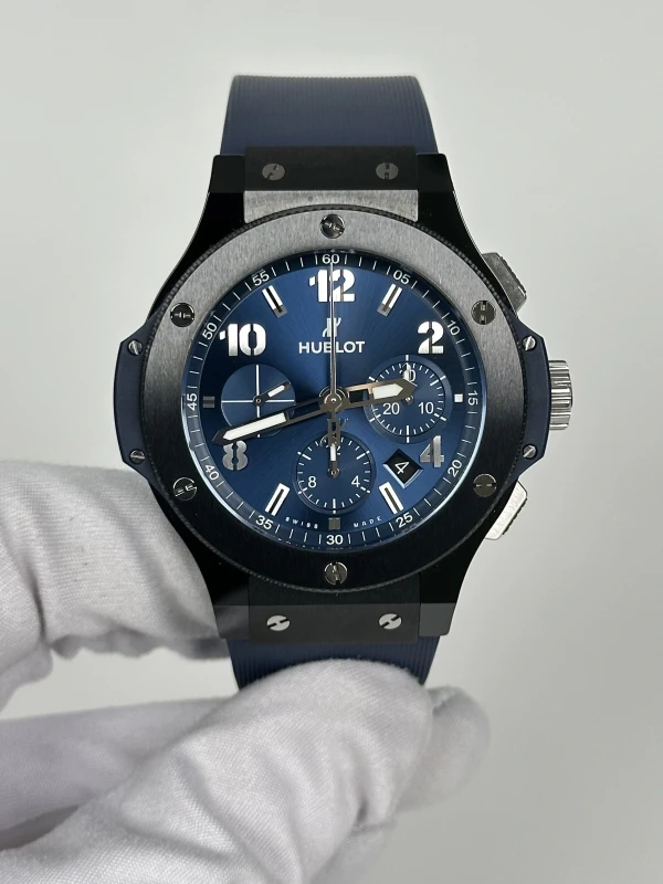 Hublot Ceramic Blue 301.CM.710.RX 2