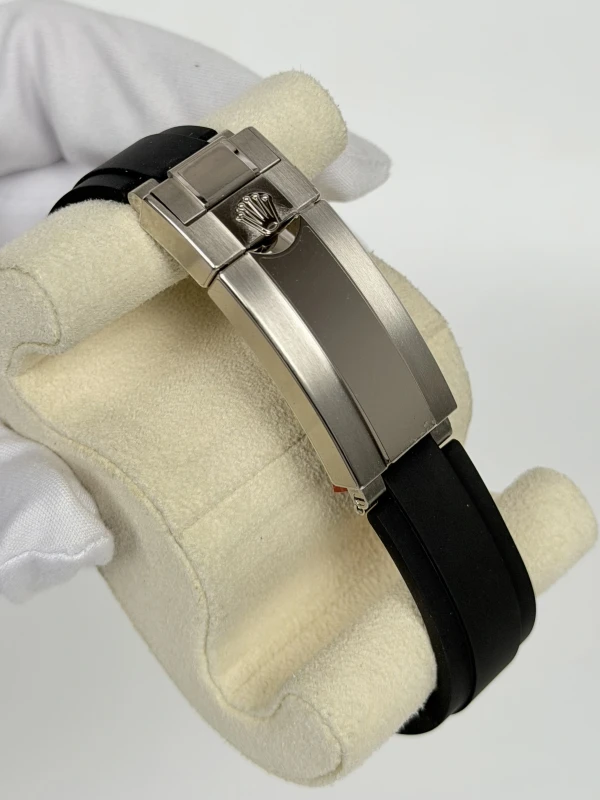 Rolex Cosmograph 40mm White Gold 126519ln-0006 4