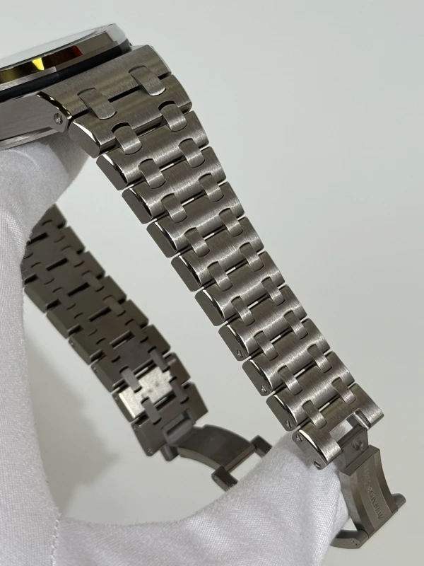 Audemars Piguet Chronograph 42mm 26238TI.OO.2000TI.01 4