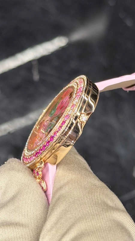 Van Cleef &amp; Arpels Extraordinaire Amour VCARO4JW00 5