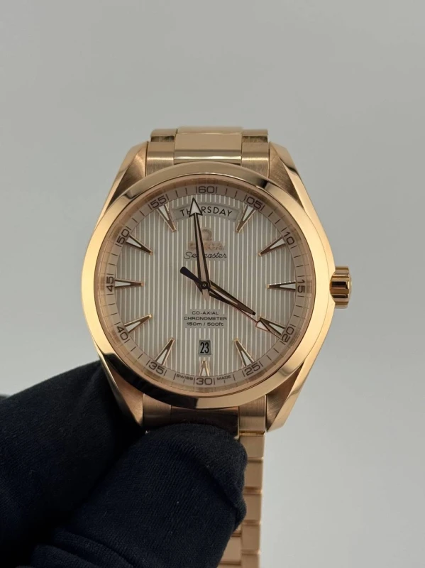 Omega 231.50.42.22.02.001 2