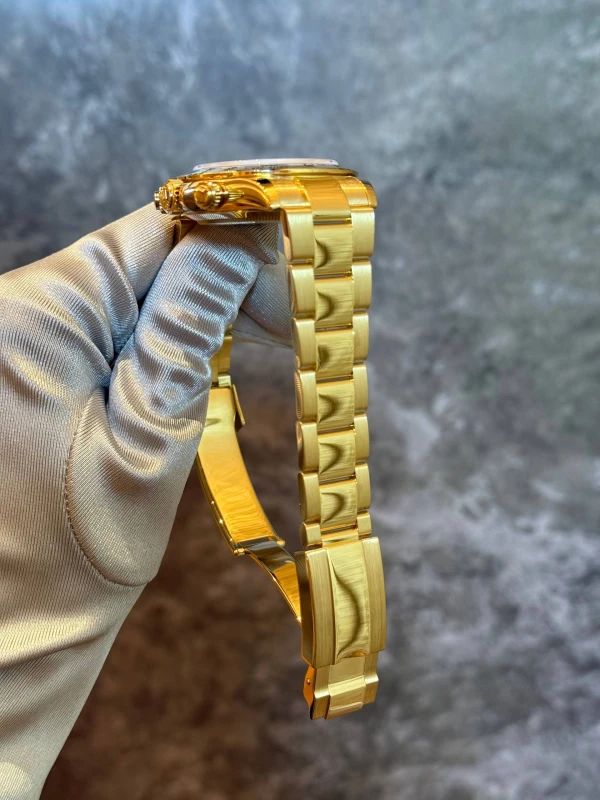 Rolex Cosmograph 40mm YellowGold Crystals Diamonds 116528 GoldCrystals Diamonds 3