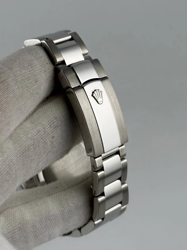 Rolex 40MM STEEL 116400gv-0002 8