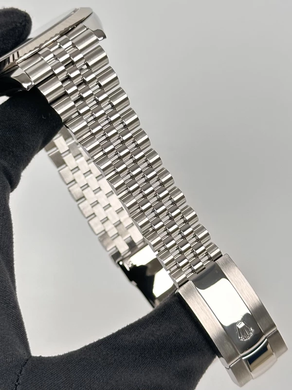 Rolex 41 mm, steel and white gold 126334-0002 5