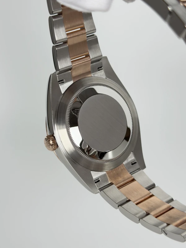 Rolex 41 mm, Oystersteel and Everose gold 126301-0003 4