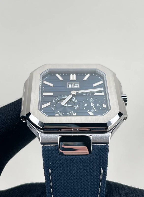 Patek Philippe 5822P-001 4