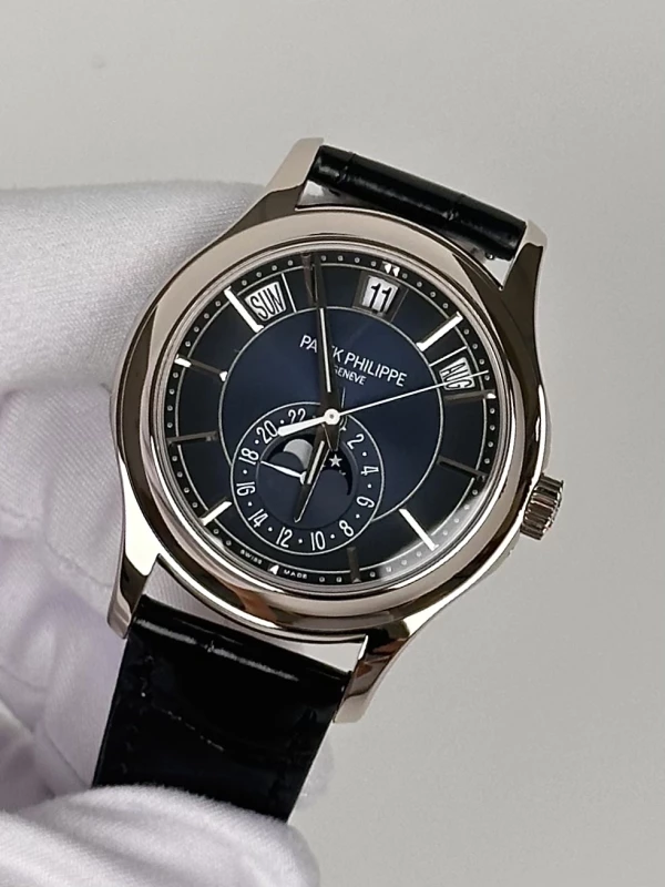Patek Philippe ANNUAL CALENDAR 5205 5205G-013 4
