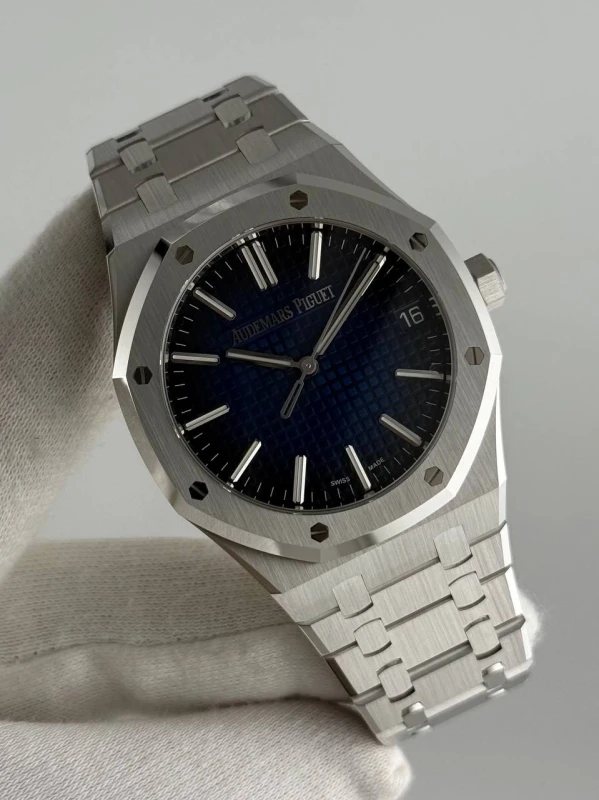 Audemars Piguet ROYAL OAK SELFWINDING 15510BC.OO.1320BC.04 5