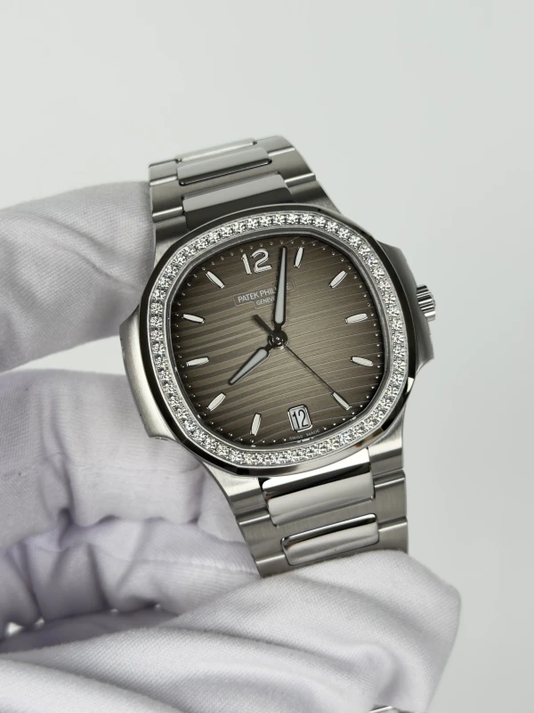 Patek Philippe Ladies 7118/1200A-011 3