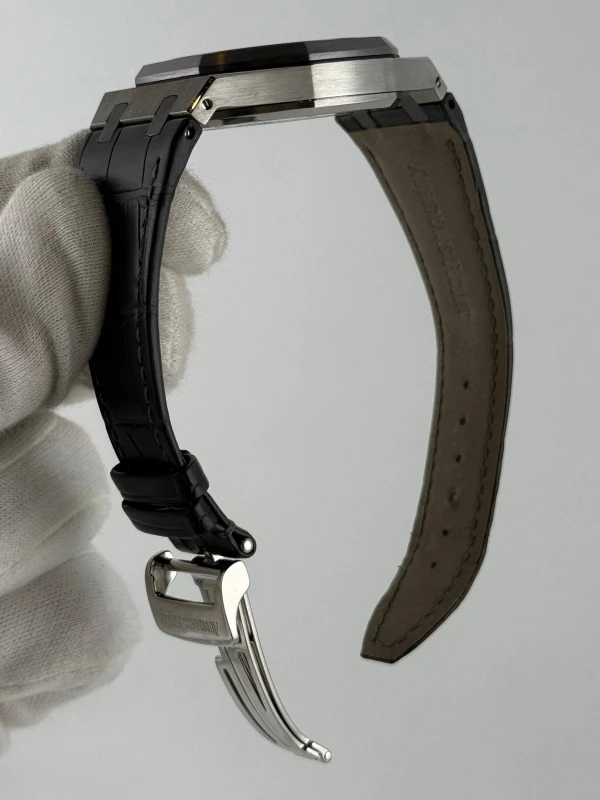 Audemars Piguet Leo Messi Limited Edition Chronograph 26325TS.OO.D005CR.01 7