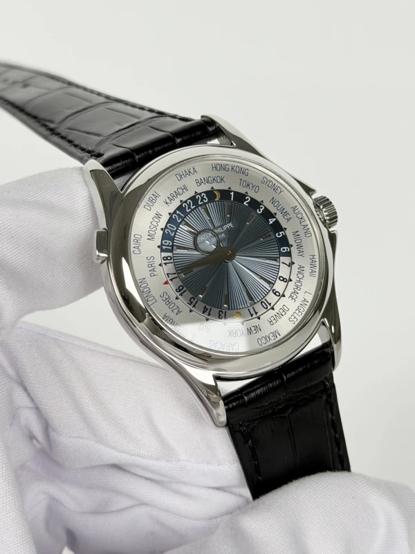 Patek Philippe World Time 5130P-001 3