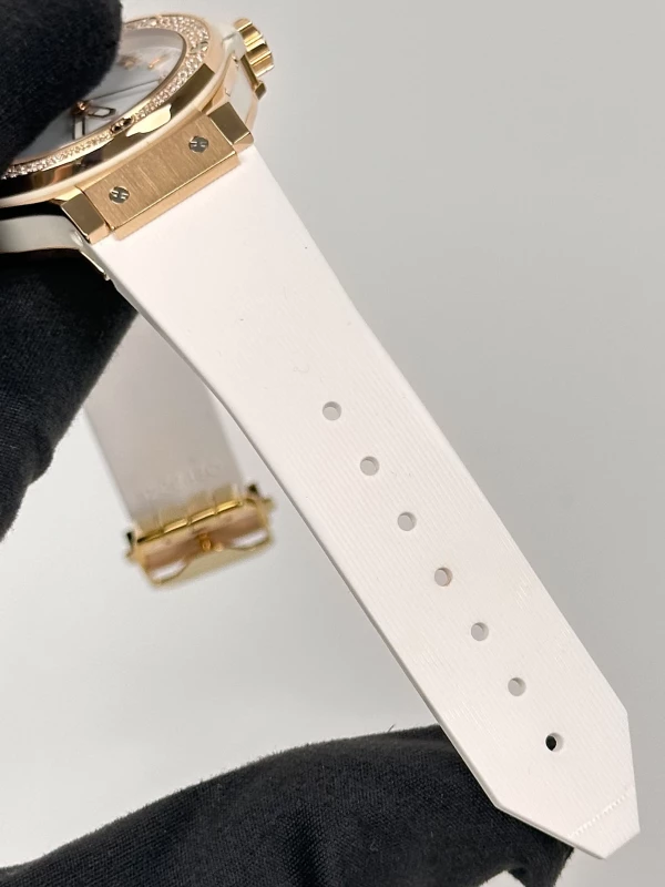 Hublot Gold White Diamonds 38 mm  361.PE.2010.RW.1104 7
