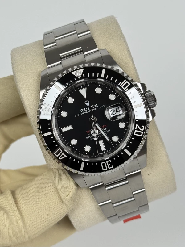 Rolex 4000 126600-0001 2