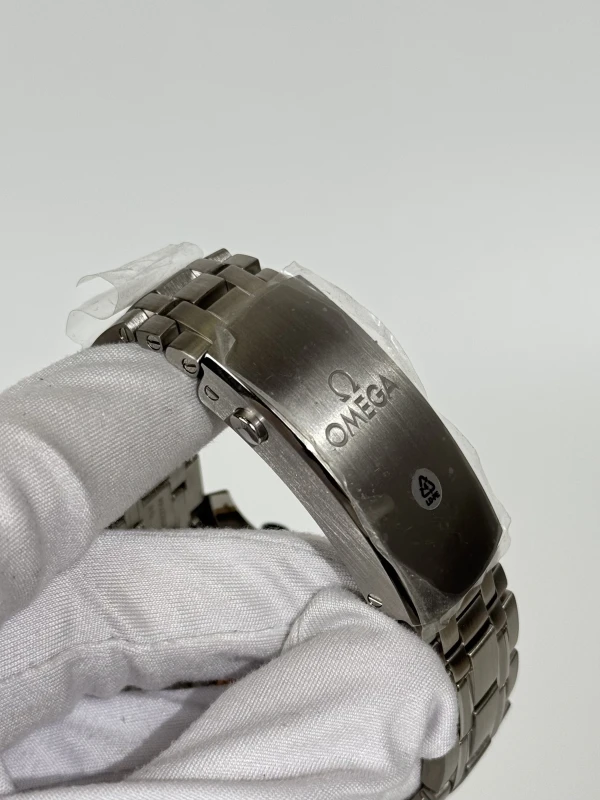 Omega Diver 300M Co-Axial Master Chronometer Chronograph 210.30.44.51.06.001 5