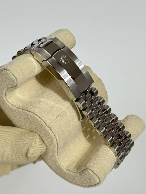 Rolex 41 mm, steel and white gold 126334-0002 4