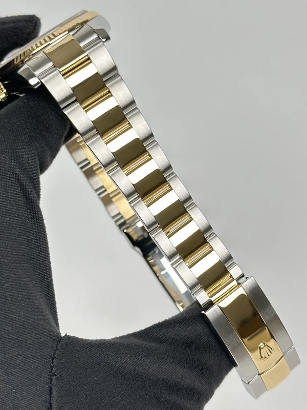 Rolex 36mm Steel and Yellow Gold 116233-0191 5