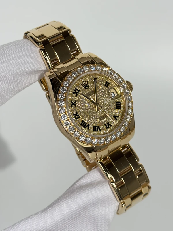 Rolex 34 mm, yellow gold and diamonds 81298 2