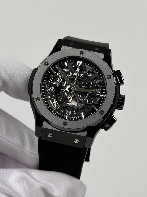 Hublot Black Magic 525.CM.0170.lr 4