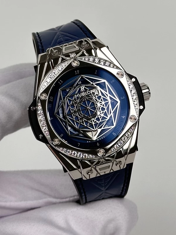Hublot One Click Sang Bleu Steel White Diamonds 39 mm 465.SS.7179.VR.1204.MXM19 3