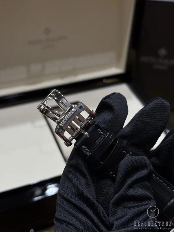 Patek Philippe 5726 5726A-001 3