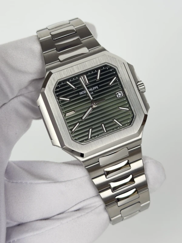 Patek Philippe 5821/1A-001 2