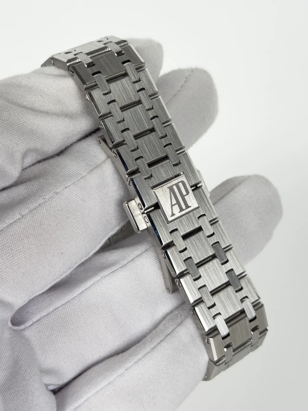 Audemars Piguet Royal Oak Selfwinding Chronograph 38 mm 26715ST.ZZ.1356ST.01 4