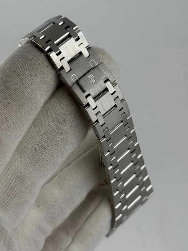 Audemars Piguet Extra-Thin 'Jumbo' 15202ST.OO.0944ST.01 8