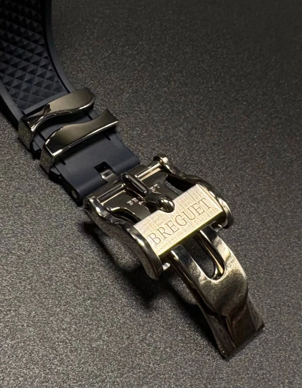 Breguet Chronograph 5827 5827BB/12/5ZU 5