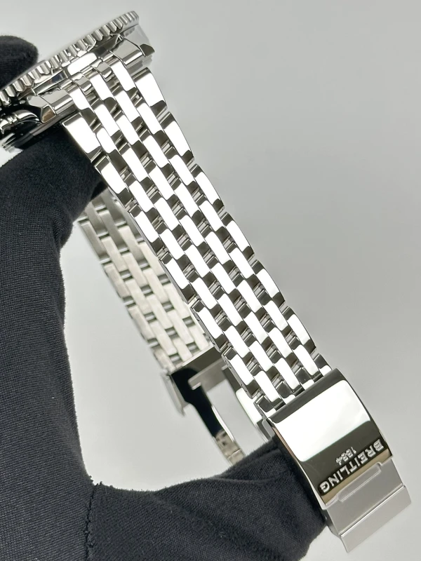 Breitling B01 Chronograph 43 AB0121211G1A1 5