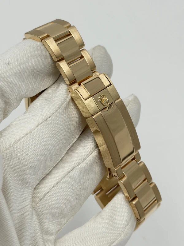 Rolex Cosmograph Daytona 40mm Yellow Gold 116528-0033 5