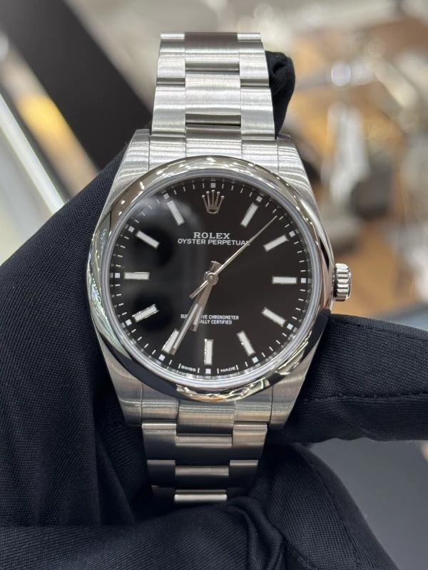 Rolex 39 mm, Oystersteel 114300-0005 5