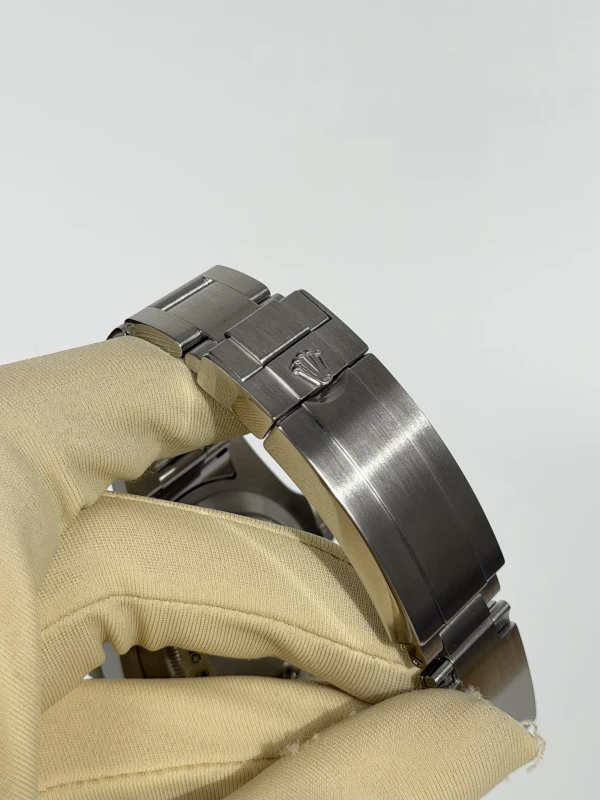 Rolex 4000 126600-0001 5