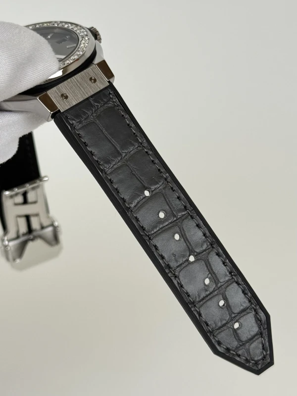 Hublot Automatic 38 mm 565.NX.7071.LR.1204 5