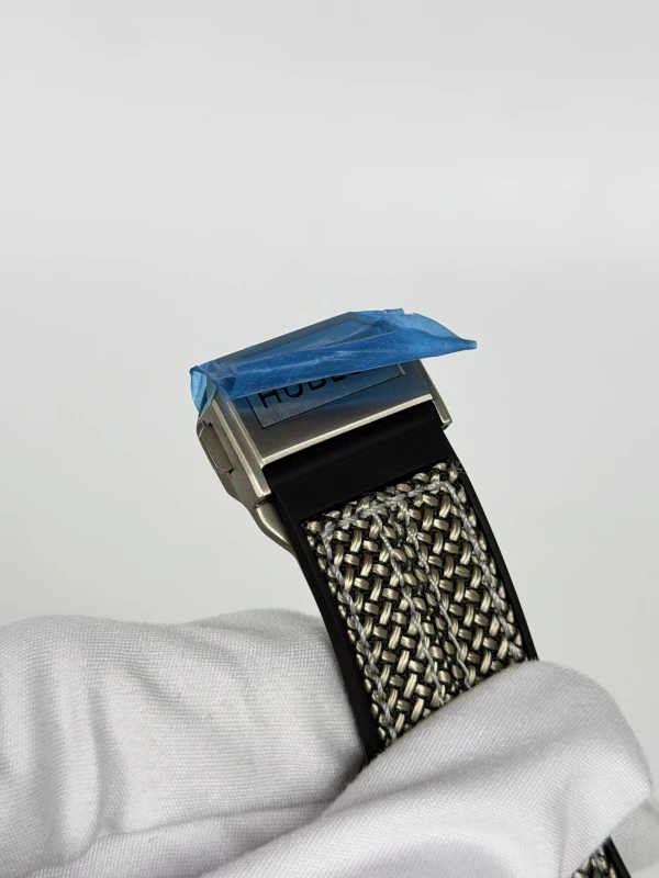 Hublot Scuderia Ferrari 90th Anniversary Sapphire 402.JQ.0123.NR 6