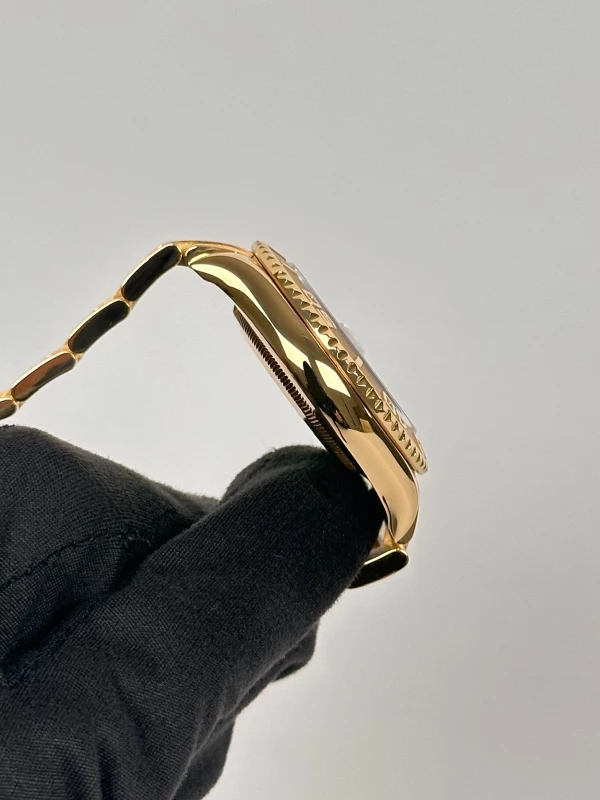 Rolex 40мм 16628 3