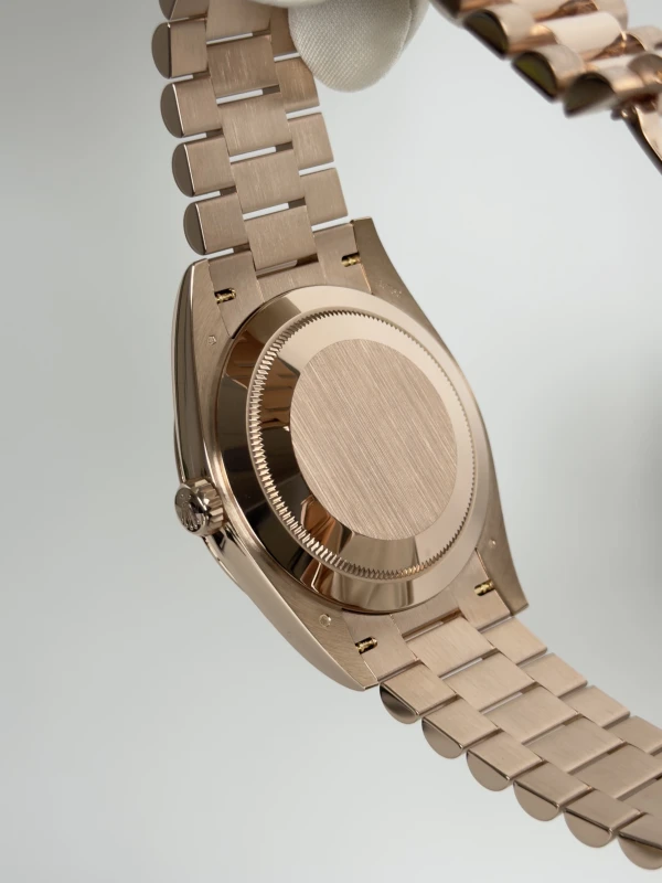 Rolex 40 mm Everose Gold 228235-0025 6