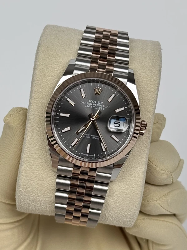 Rolex 36 mm, Oystersteel and Everose gold 126231-0013 4