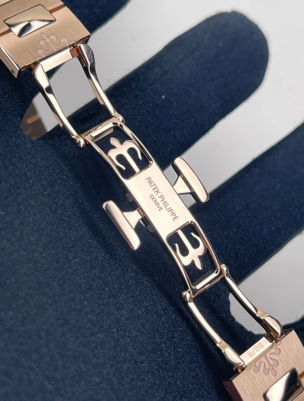 Patek Philippe Lady 7118/1200R-010 6