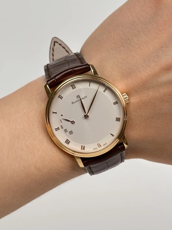 Blancpain Ultra-Slim Automatic 40mm Power Reserve 4040-3642-55B 9