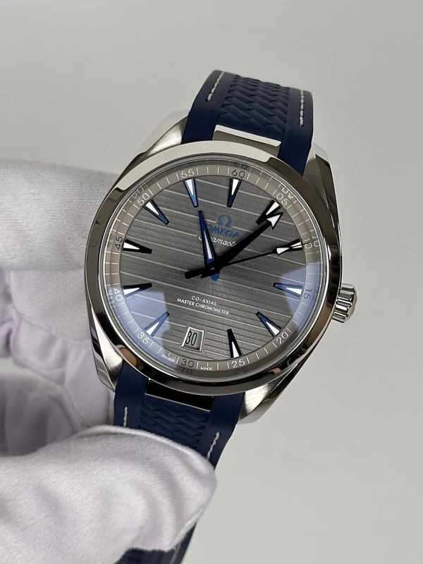 Omega 220.12.41.21.06.001 4