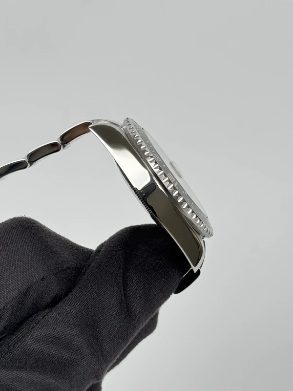 Rolex 40mm Steel 116710LN-0001 3