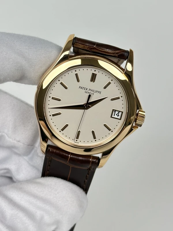 Patek Philippe 5107 5107R-001 4