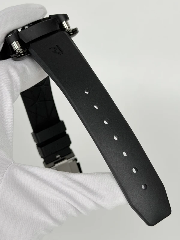 Romain Jerome Invader Chronograph RJ.M.CH.IN.001.01 5