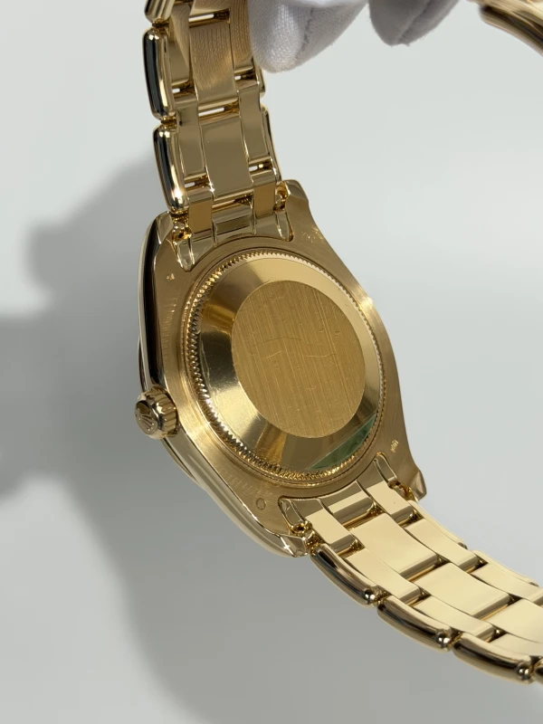 Rolex 34 mm, yellow gold and diamonds 81298 5