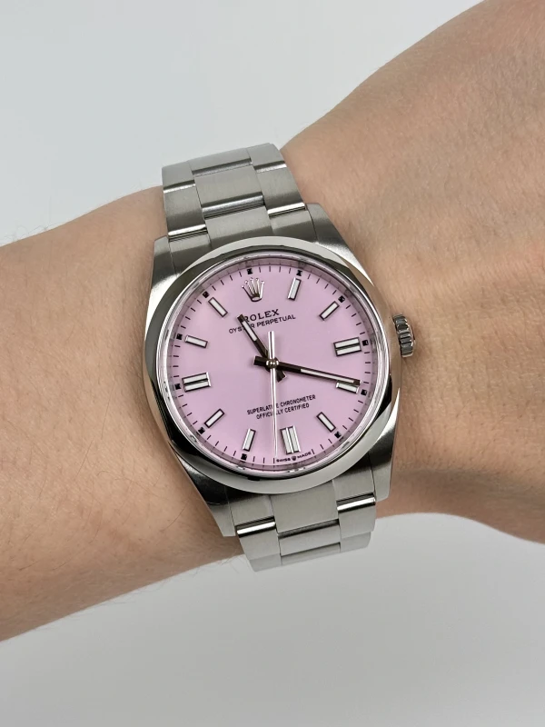 Rolex Perpetual 36 126000-0008 8