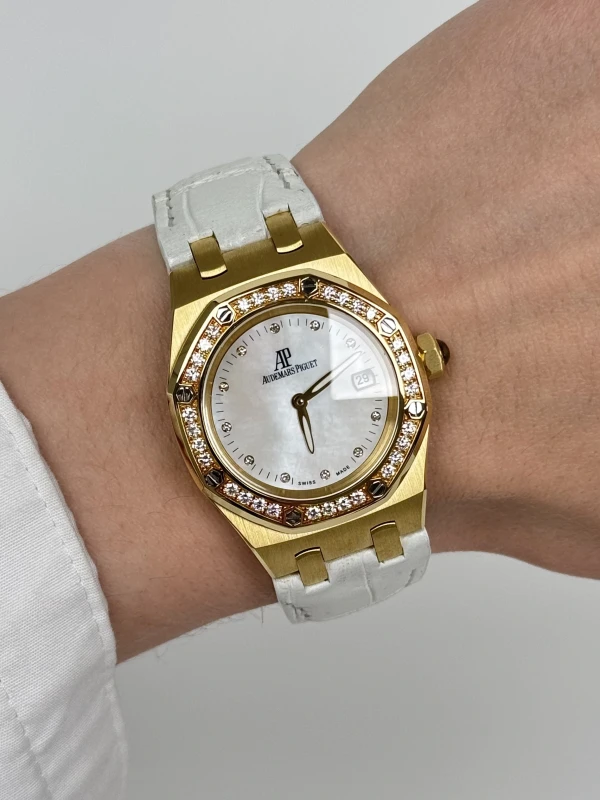 Audemars Piguet Quartz 67601BA.ZZ.D012CR.03 9