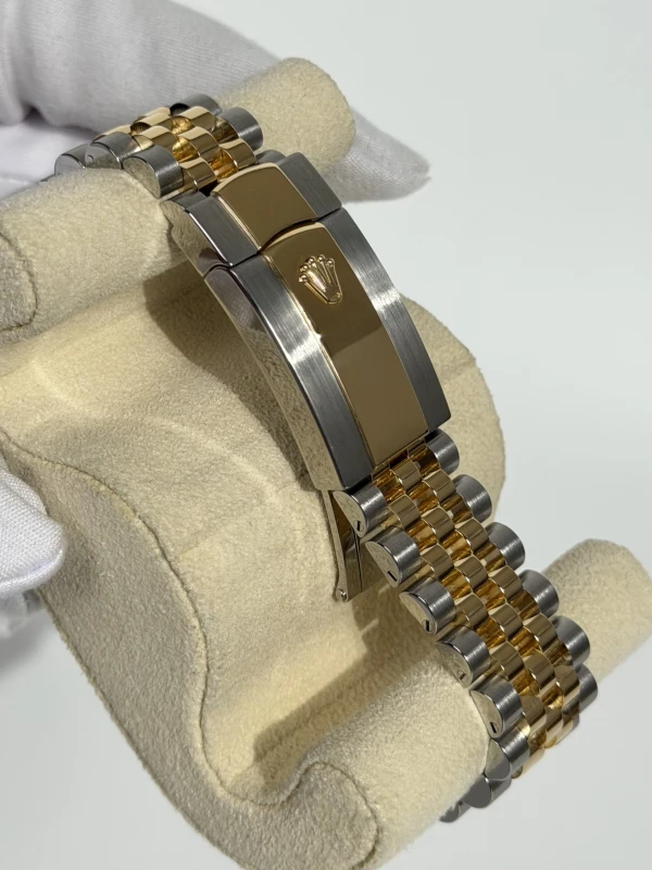 Rolex 36mm Steel and Yellow Gold 126233-0027 4